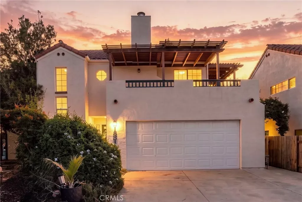 Property Photo:  1531 Saratoga Avenue  CA 93433 