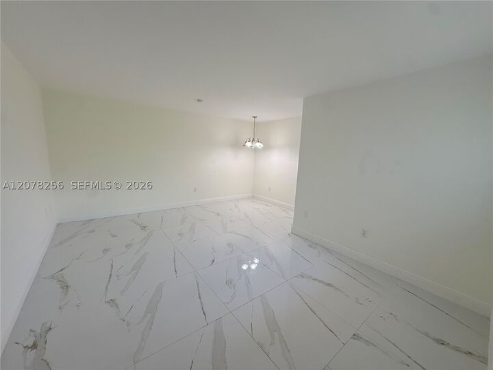 Property Photo:  536 Euclid Ave 9  FL 33139 