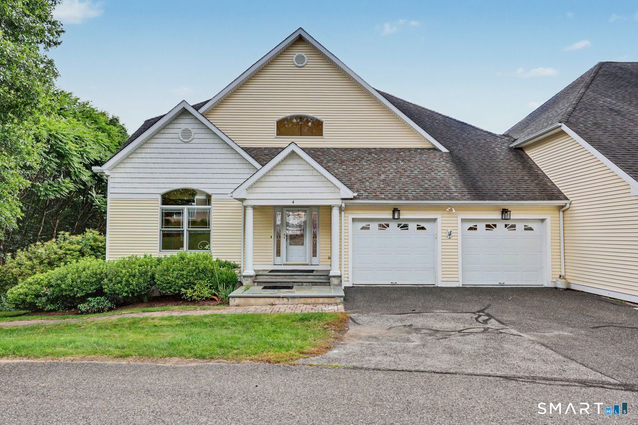Property Photo:  4 Rainbow Court 4  CT 06776 