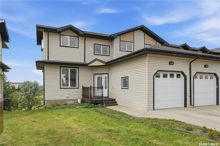 Property Photo: 118 Hampton Circle 18 SK S7R 0C9