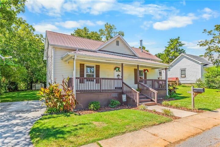 Property Photo:  515 Foy Avenue  NC 27292 