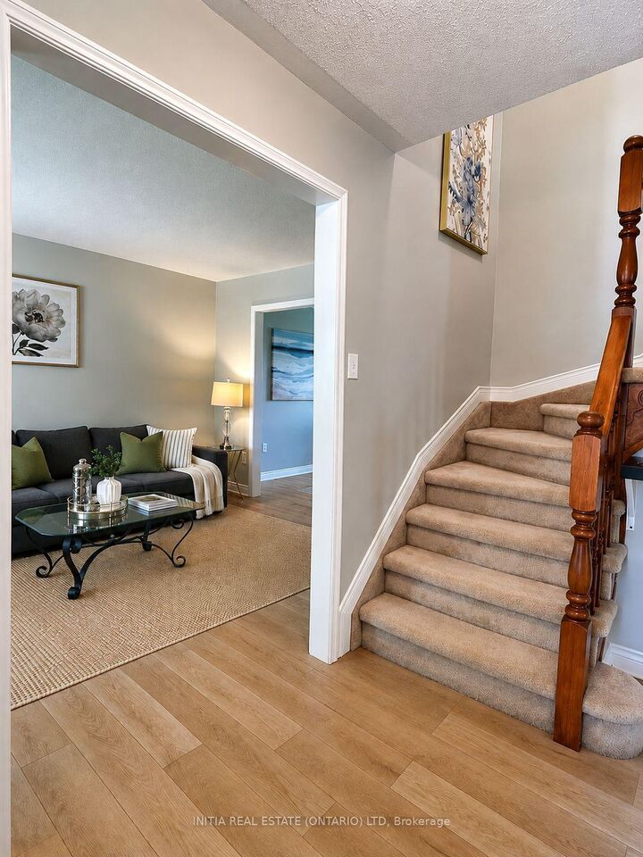 Property Photo: 78 Laurel Street ON N6H 4W7
