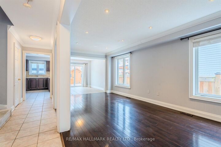 241 Featherstone Road — photo 1