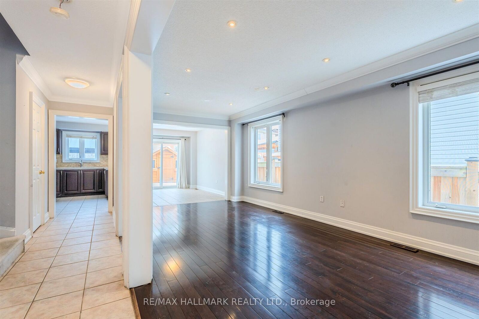 Property Photo: 241 Featherstone Road ON L9T 7C3