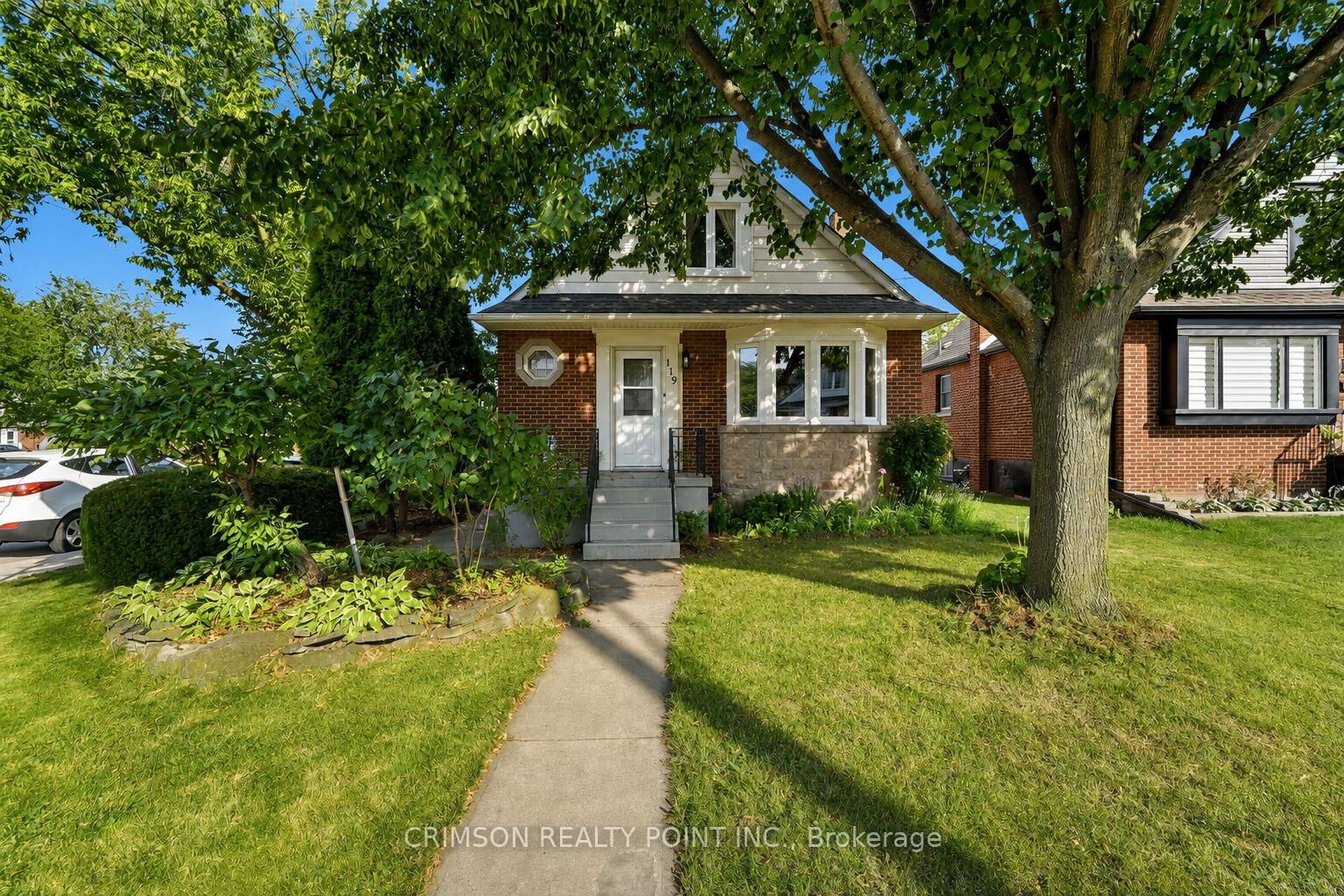 Property Photo:  119 Rodgers Road  ON L8K 3C1 