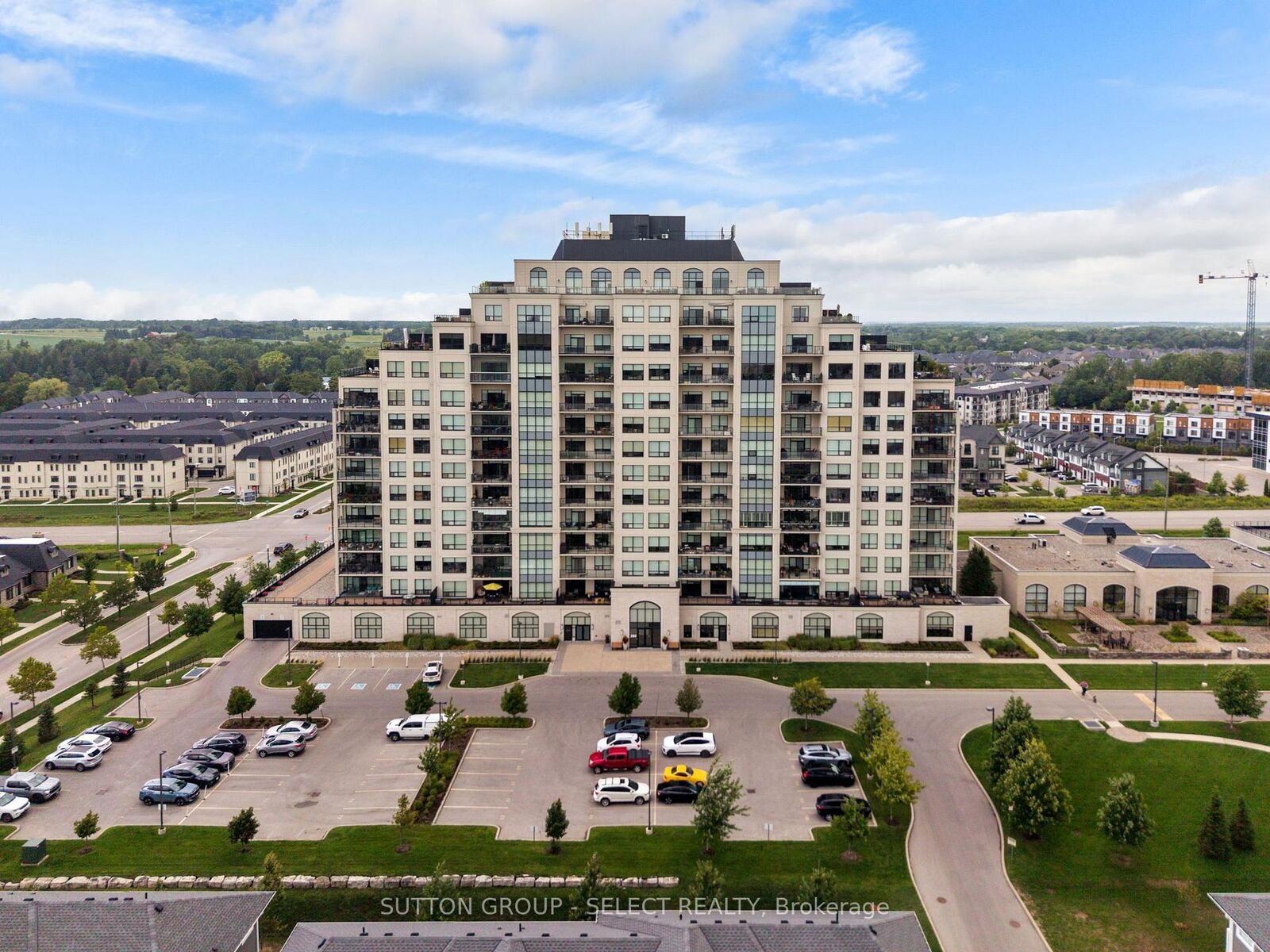 Property Photo: 260 Villagewalk Boulevard 209 ON N6G 0W6