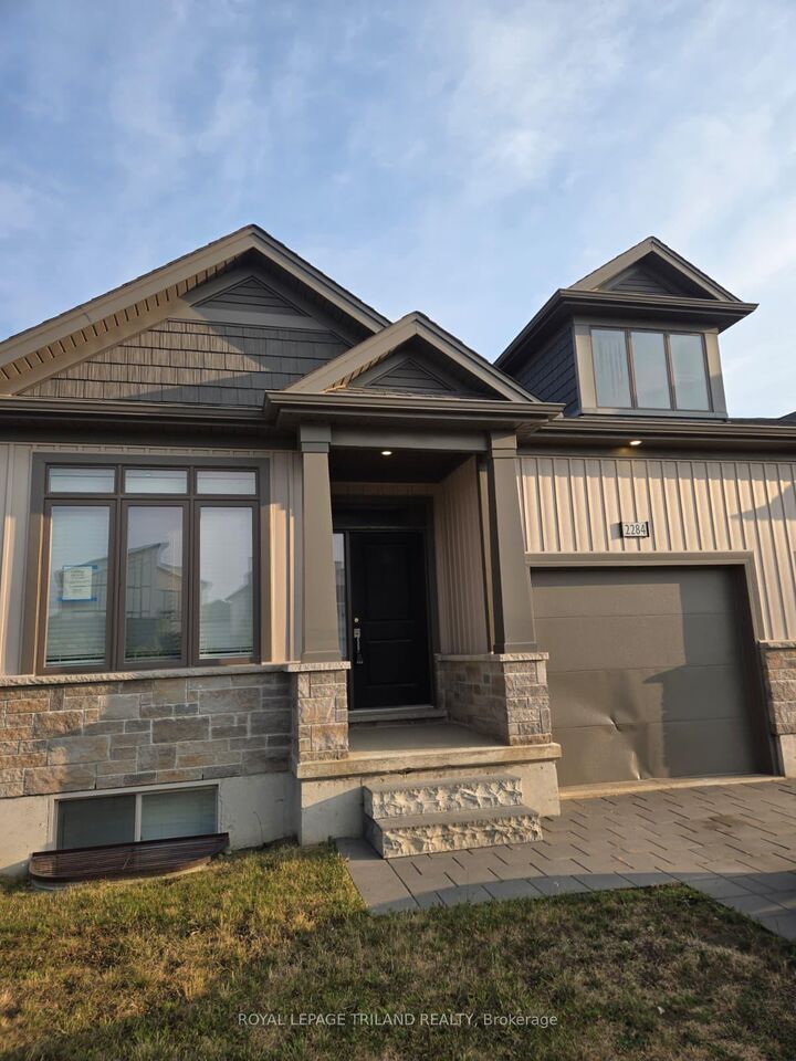Property Photo: 2284 Evans Boulevard 52 ON N6M 0A1