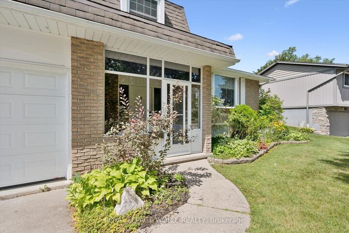 Property Photo: 22 Green Warbler Crescent ON N3B 1A6