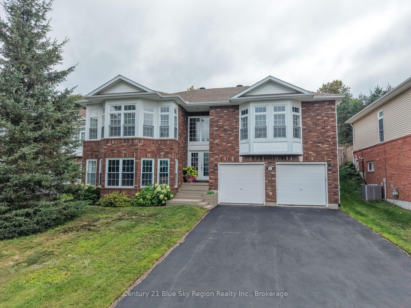 Property Photo: 48 Tupper Drive ON P1C 1N3