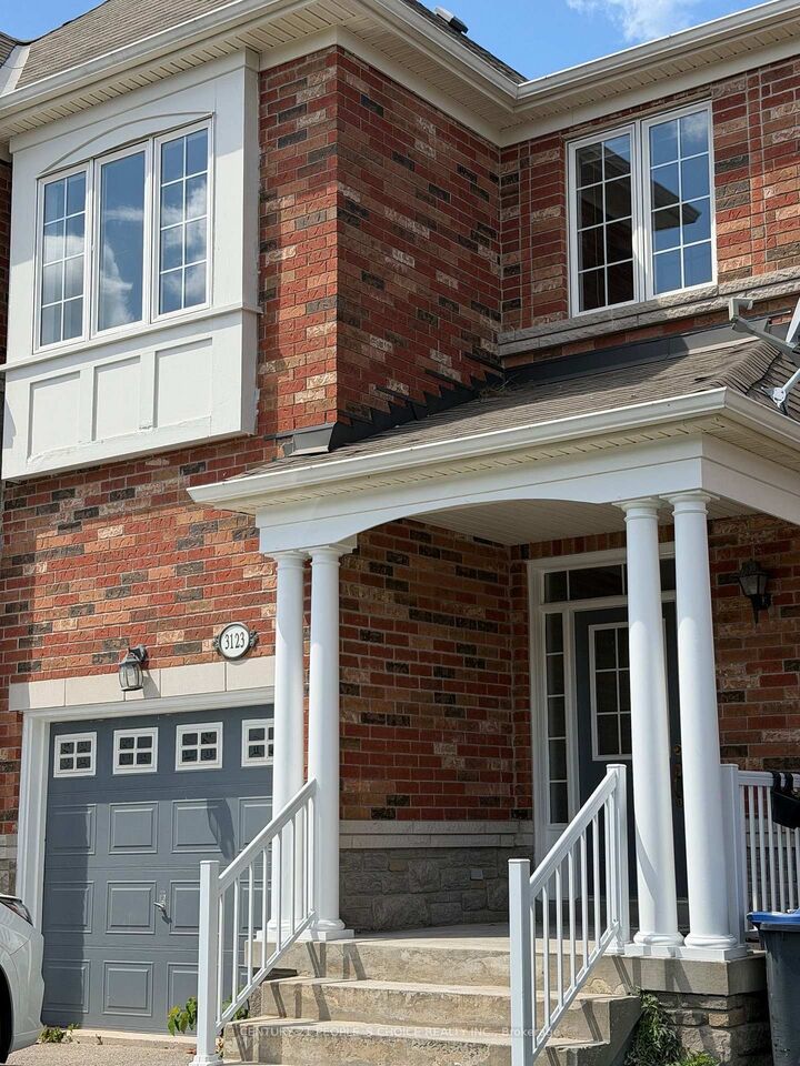 Property Photo: 3123 Cabano Crescent ON L5M 0C5
