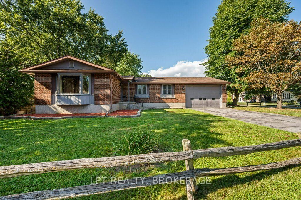 Property Photo: 785 Allum Avenue ON K7M 7A3