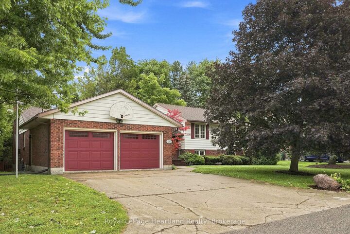 Property Photo: 595 Inkerman Street W ON N4W 1C7