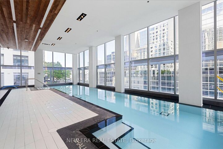 Property Photo:  88 Scott Street 2106  ON M5E 0A9 