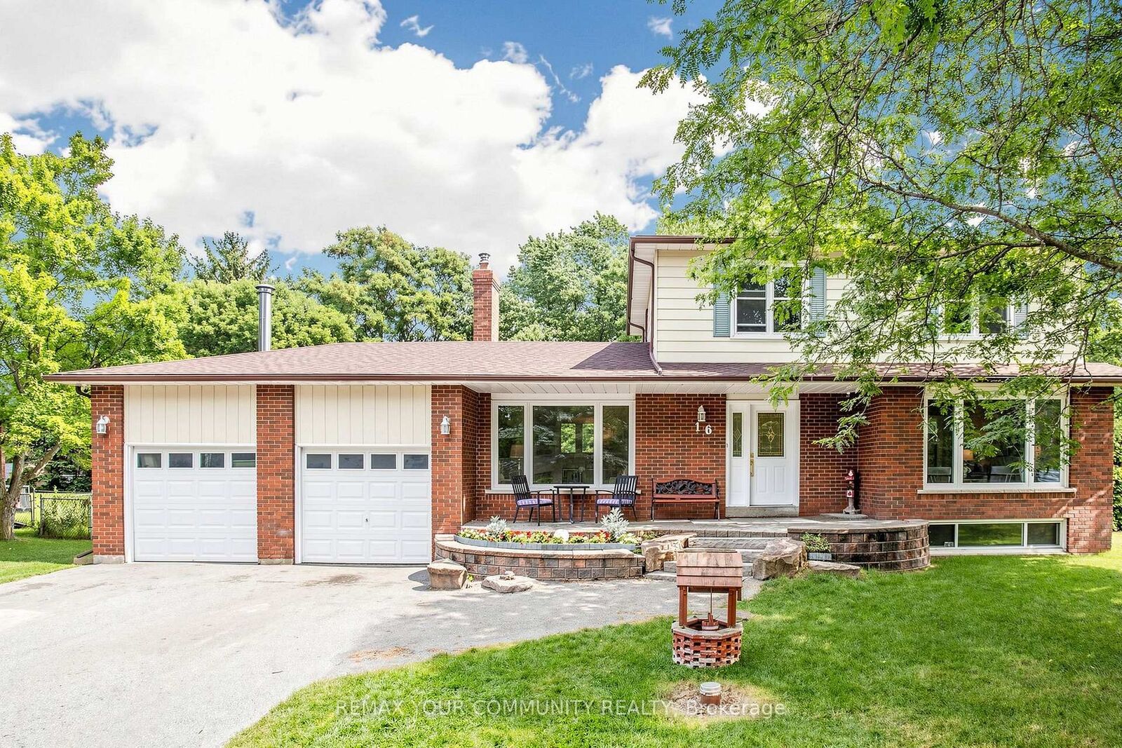 Property Photo: 16 Ramsay Street ON L9N 1G4