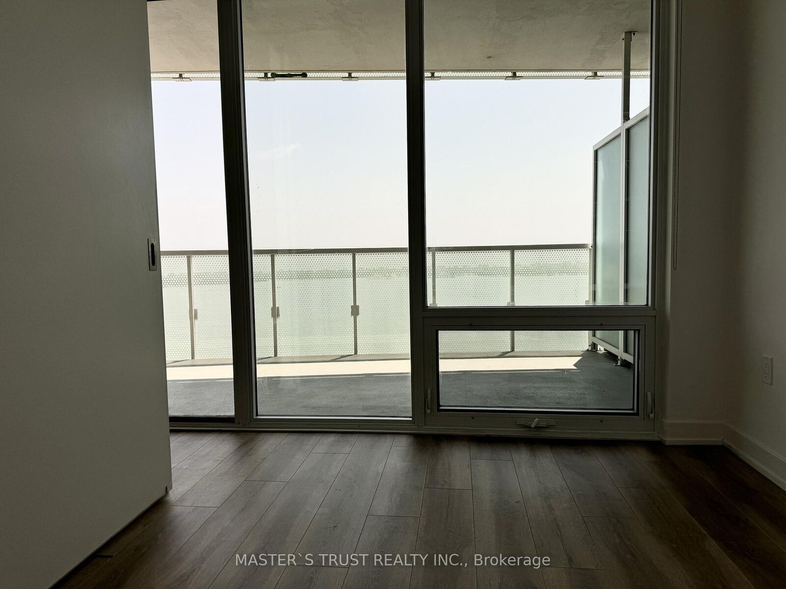 Property Photo: 15 Queens Quay E 2503 ON M5E 0A4