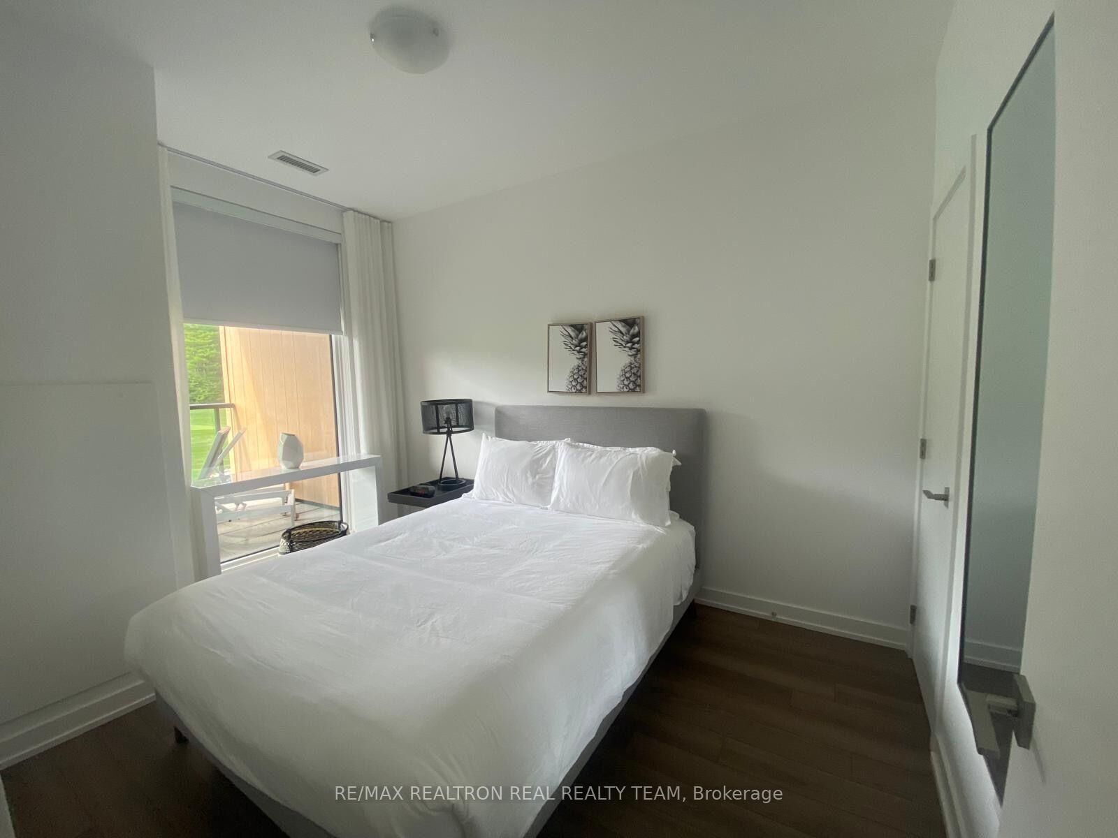 Property Photo:  120 Carrick Trail 302  ON P1P 0A2 