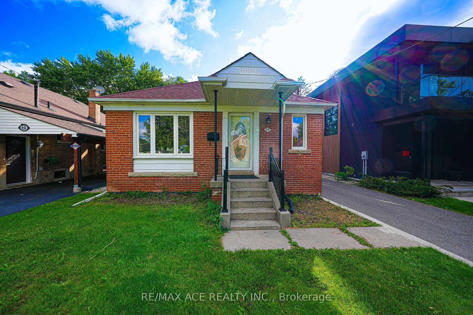 Photo de la propriété:  59 Lilian Drive  ON M1R 3W4 