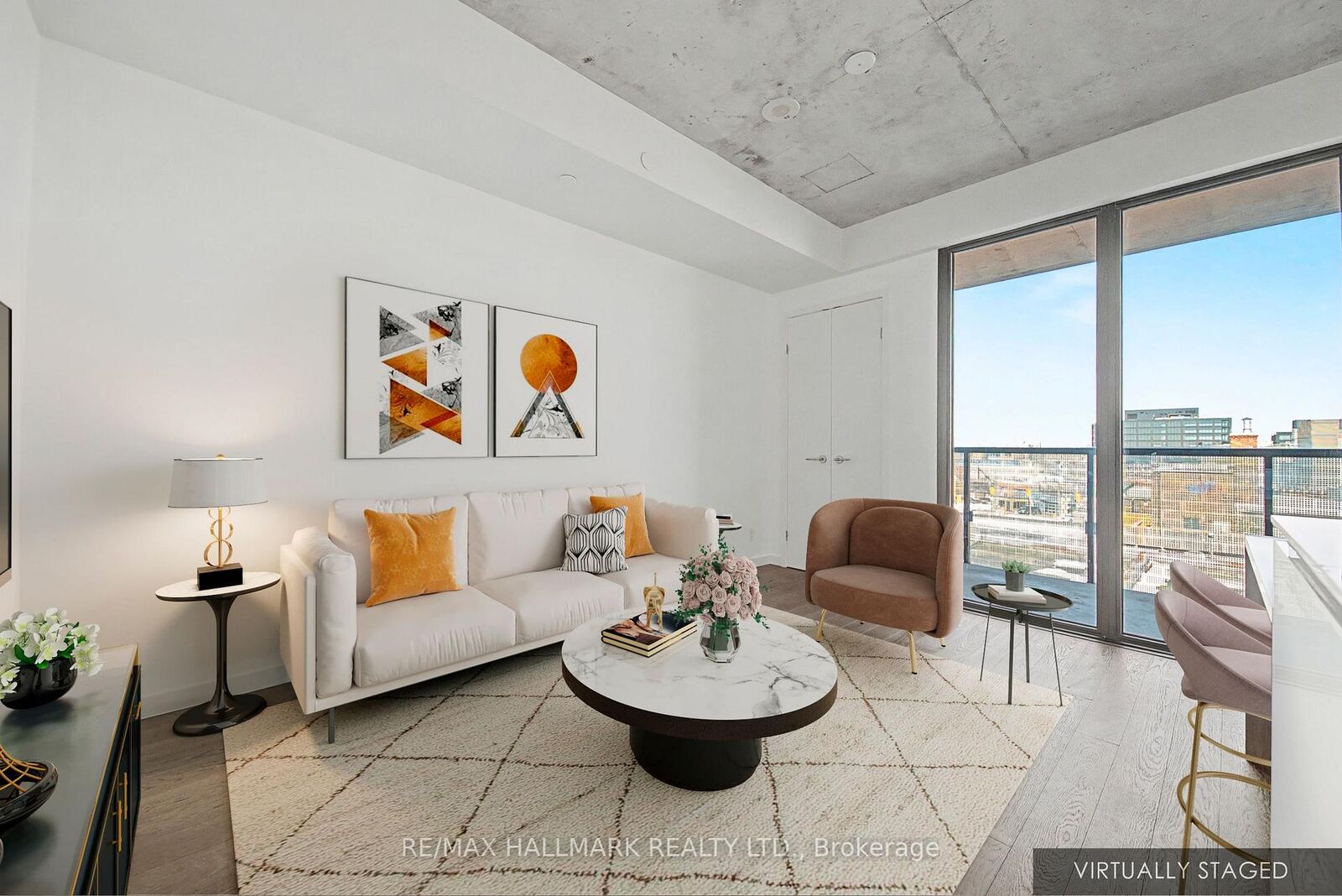 Property Photo:  383 Sorauren Avenue 609  ON M6R 0A4 