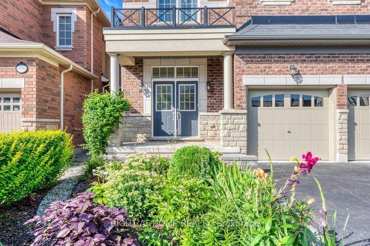 Property Photo: 3200 Ernest Appelbe Boulevard ON L6H 0N7