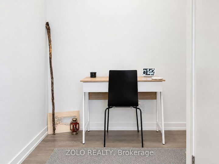 Property Photo: 8 Beverley Glen Boulevard 121 ON L4J 0L5
