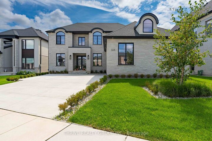 Property Photo: 365 Manhattan Drive ON N6K 0L5