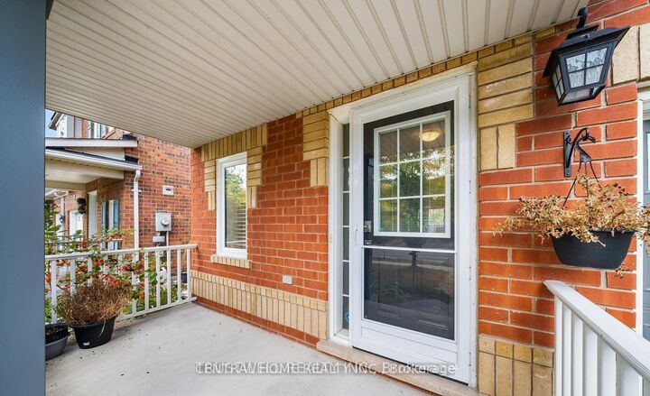 Property Photo: 255 Chilcott Crescent ON L3X 3G7