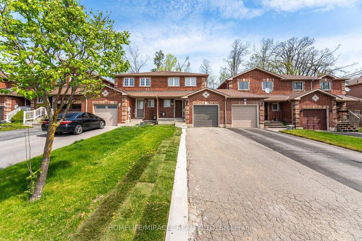 Property Photo:  340 Dunsmore Lane  ON L4M 7B2 