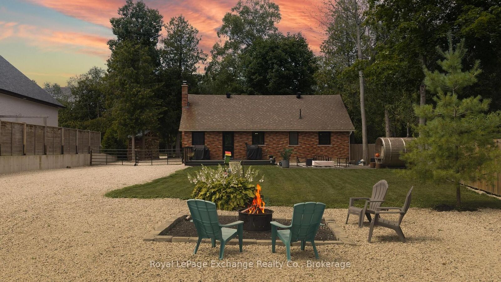 Property Photo: 299 Victoria Street ON N0G 2T0