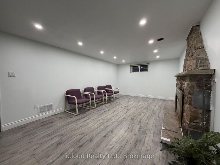 Property Photo:  41 Manitou Crescent N Basement  ON L6S 2Z6 