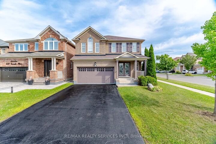 Property Photo: 454 Grenke Place ON L9T 7T6