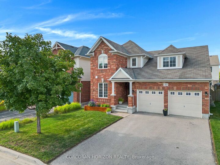 32 Chase Crescent — photo 1