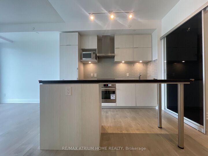Property Photo:  18 Rouge Valley Drive W 601  ON L6G 0H1 