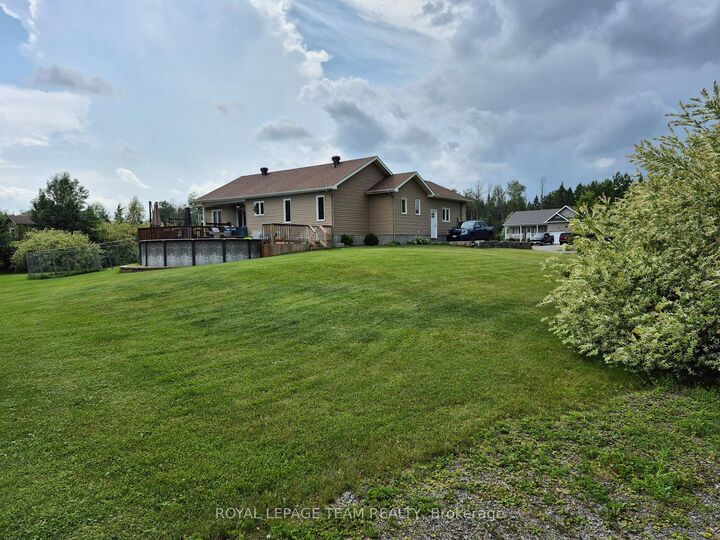 Property Photo: 109 Stonewalk Drive ON K0G 1J0