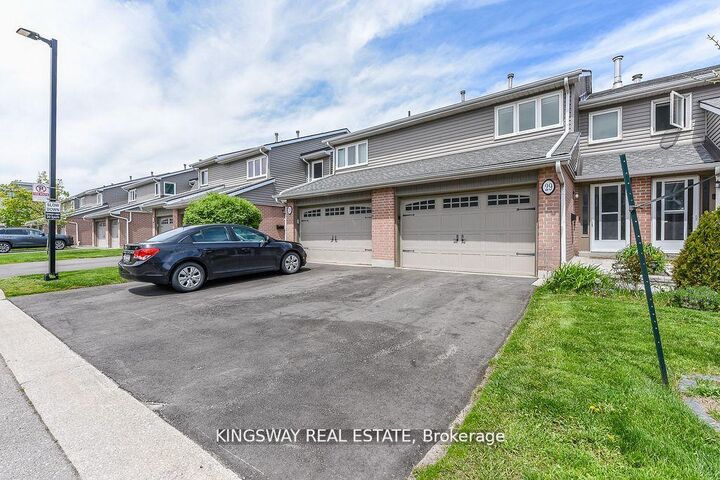 Property Photo: 3125 Fifth Line W 29 ON L5L 3S8