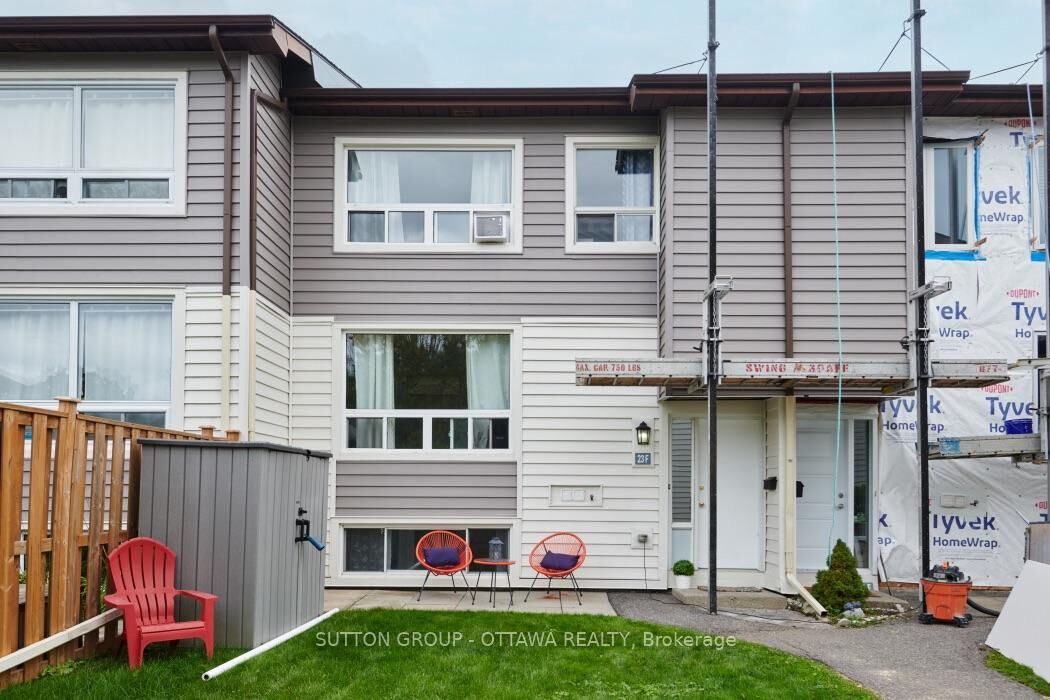 Property Photo: 23 Banner Road W 23F ON K2H 8T3