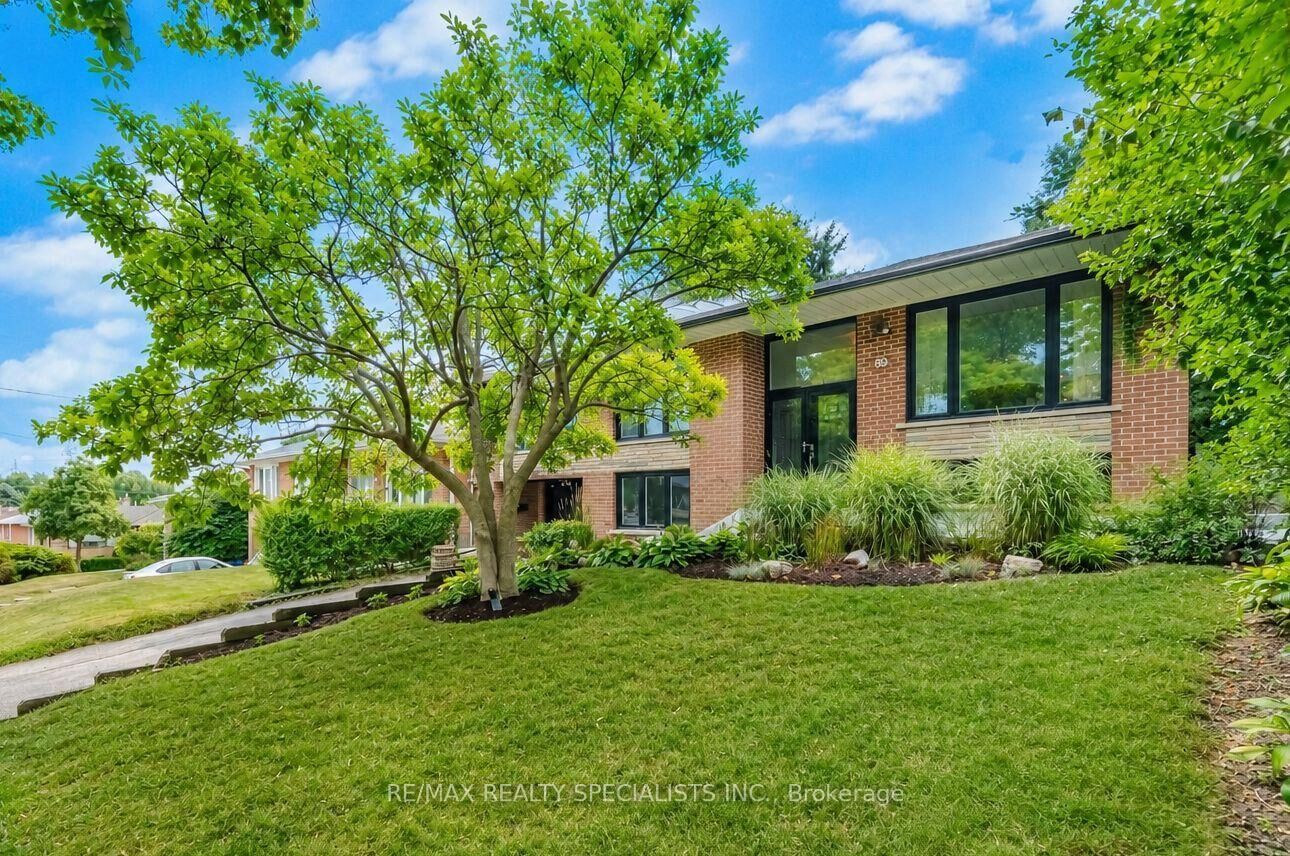 Property Photo: 89 Alhart Drive ON M9V 2N6