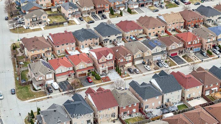 Property Photo: 23 Pathmaster Road ON L6P 2G8