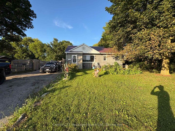 Property Photo:  370 Foster Street  ON N0G 2L1 