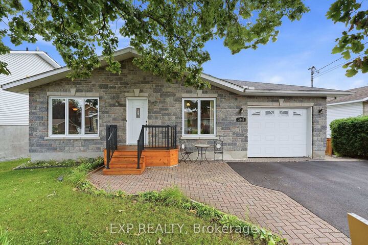 2465 Woods Street — photo 1