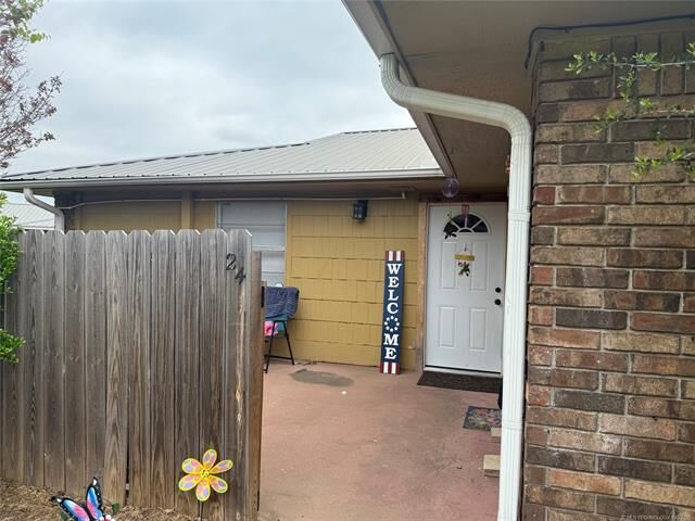 Property Photo: 101 Doris Drive 4 Units OK 74955