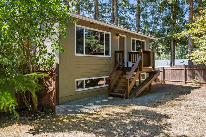 2301 Jingle Pot Rd — photo 1