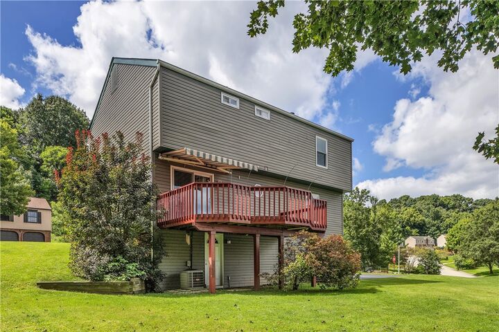 Property Photo: 156 Dinwiddie Dr PA 15068