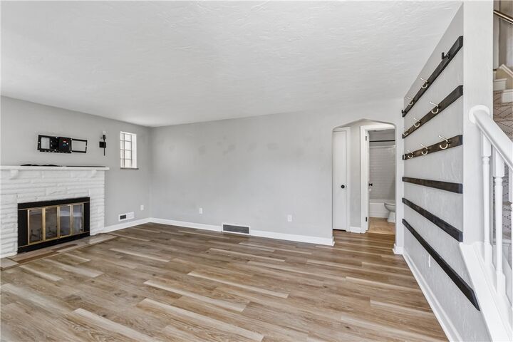 Property Photo: 2025 Borland Rd PA 15243