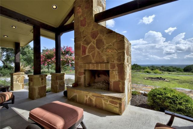 Property Photo:  633 Trails End Road  TX 78636 