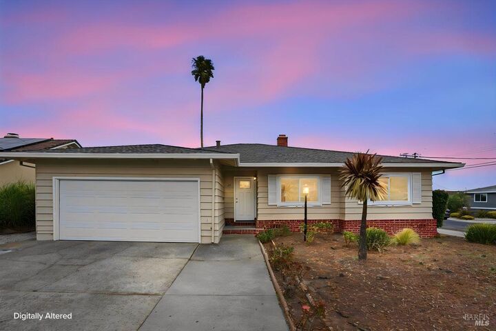 Property Photo: 29 Tradewind Passage CA 94925