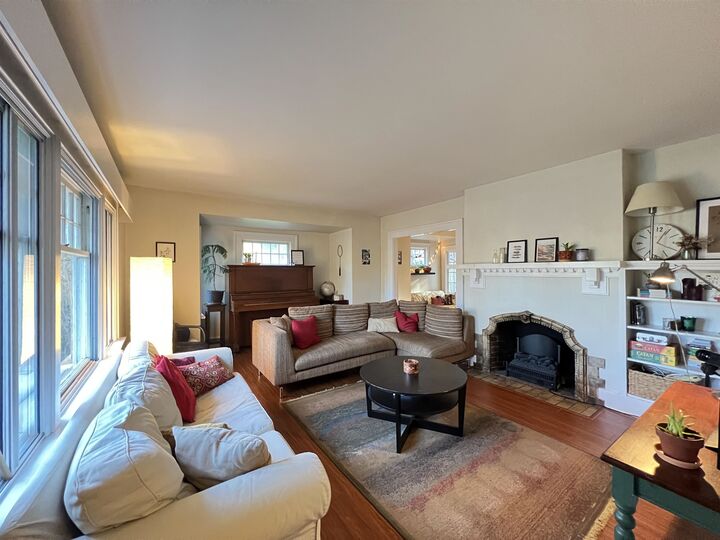 Property Photo: 2080 W 33rd Avenue BC V6M 1B7
