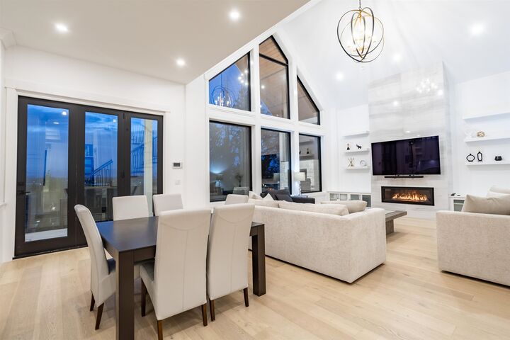 Property Photo: 16671 30A Avenue BC V3Z 0P9