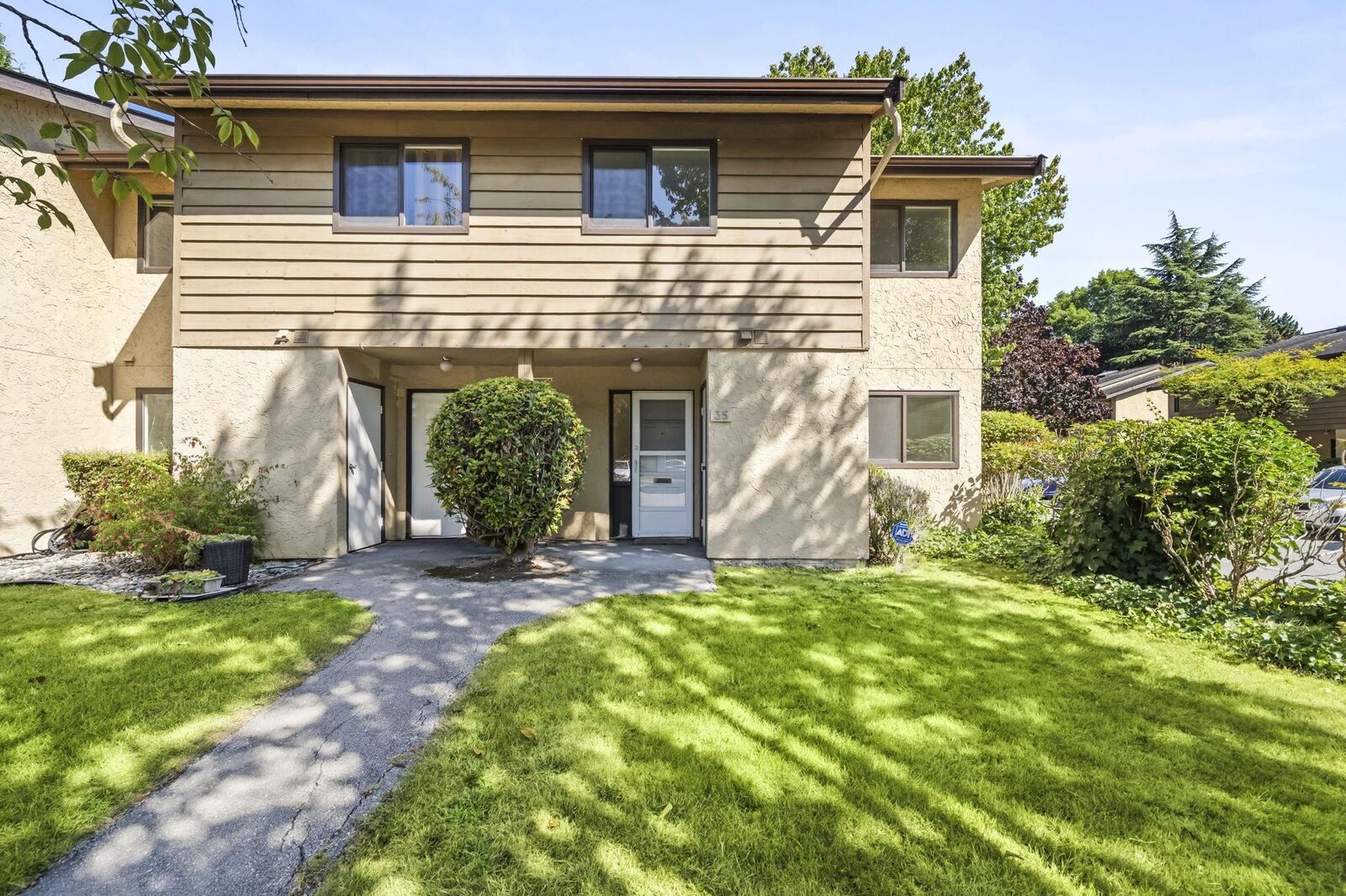 Property Photo: 6100 Tiffany Boulevard 35 BC V7C 5A8