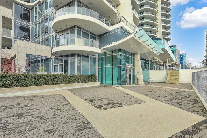 Property Photo: 1500 Martin Street 804 BC V4B 0C2