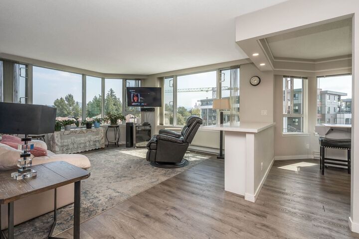 Property Photo: 3170 Gladwin Road 404 BC V2T 5T1